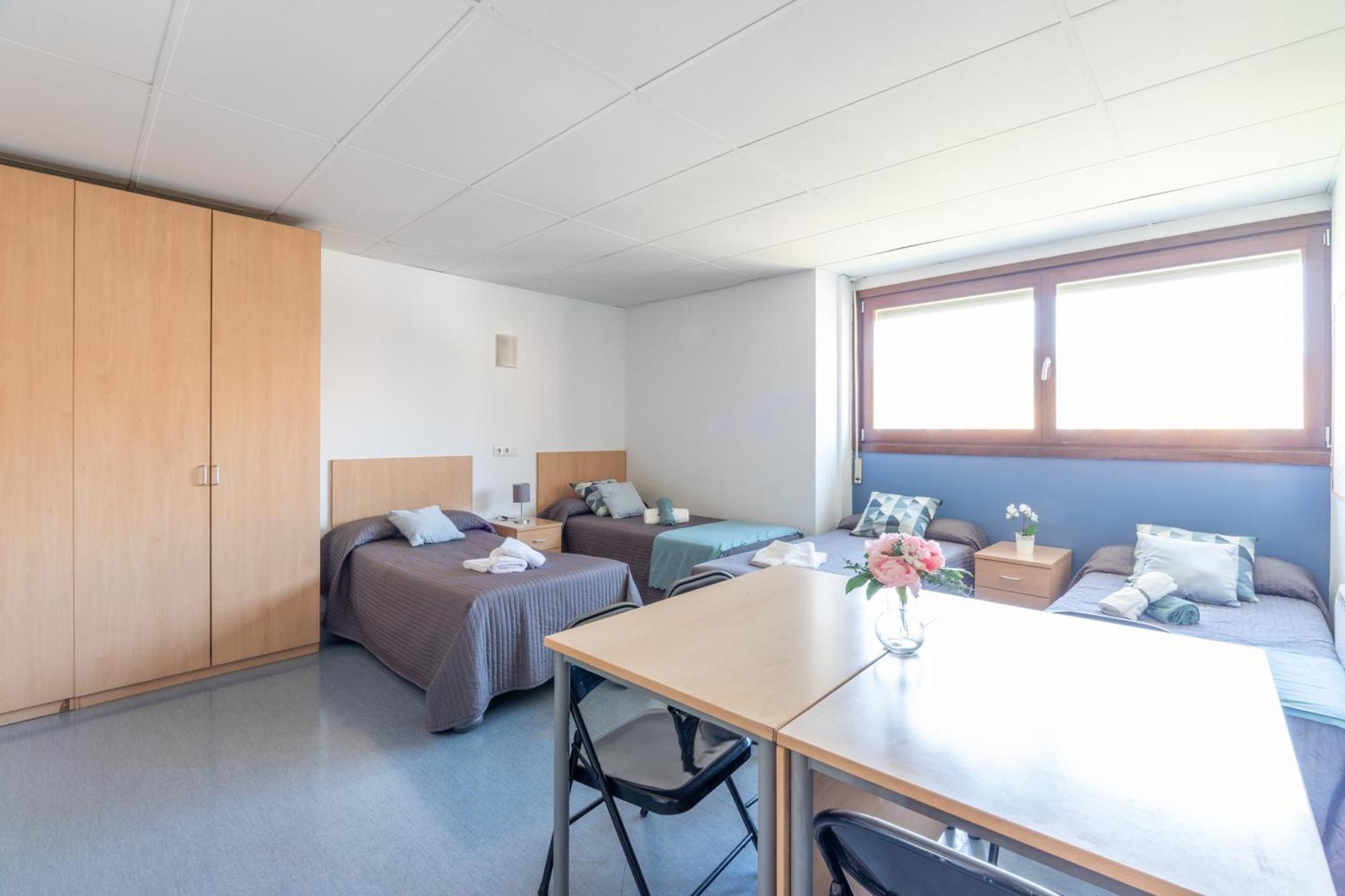 ברצלונה Residencia Universitaria Resa Lesseps מראה חיצוני תמונה