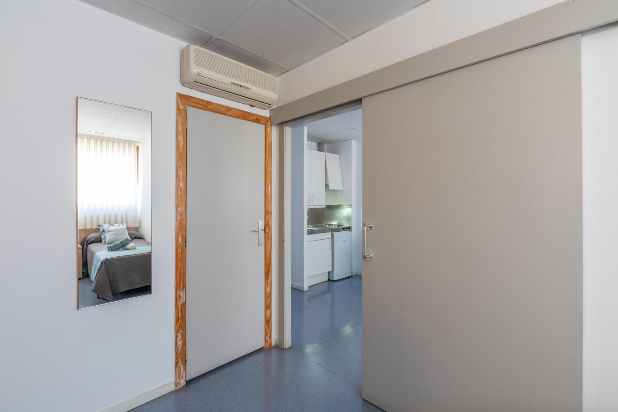 ברצלונה Residencia Universitaria Resa Lesseps מראה חיצוני תמונה