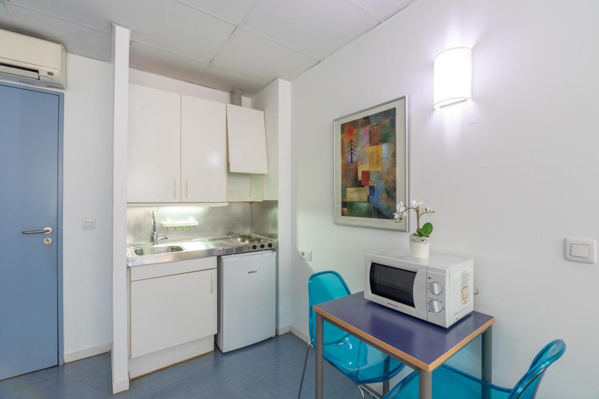 ברצלונה Residencia Universitaria Resa Lesseps מראה חיצוני תמונה