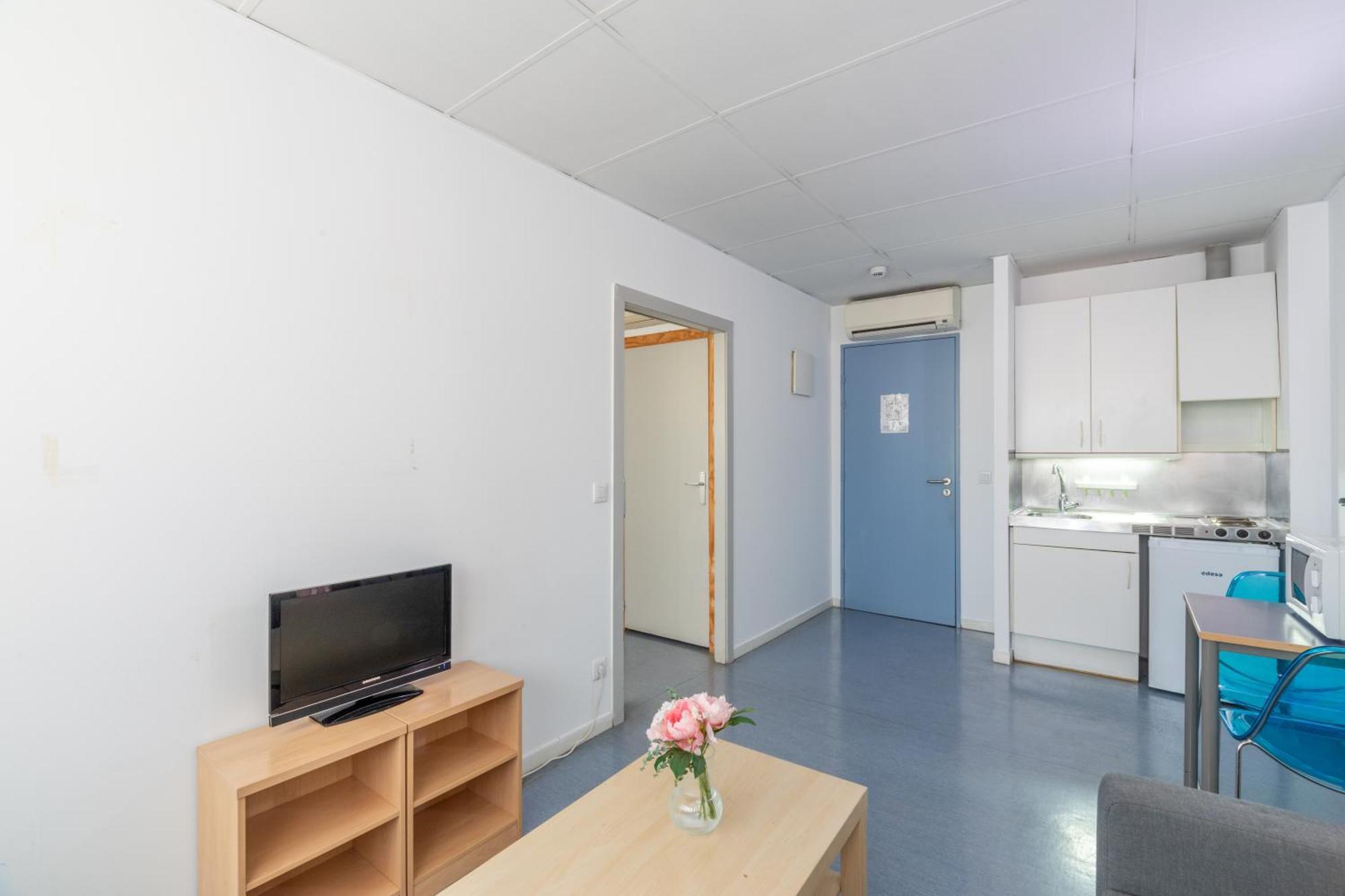 ברצלונה Residencia Universitaria Resa Lesseps מראה חיצוני תמונה