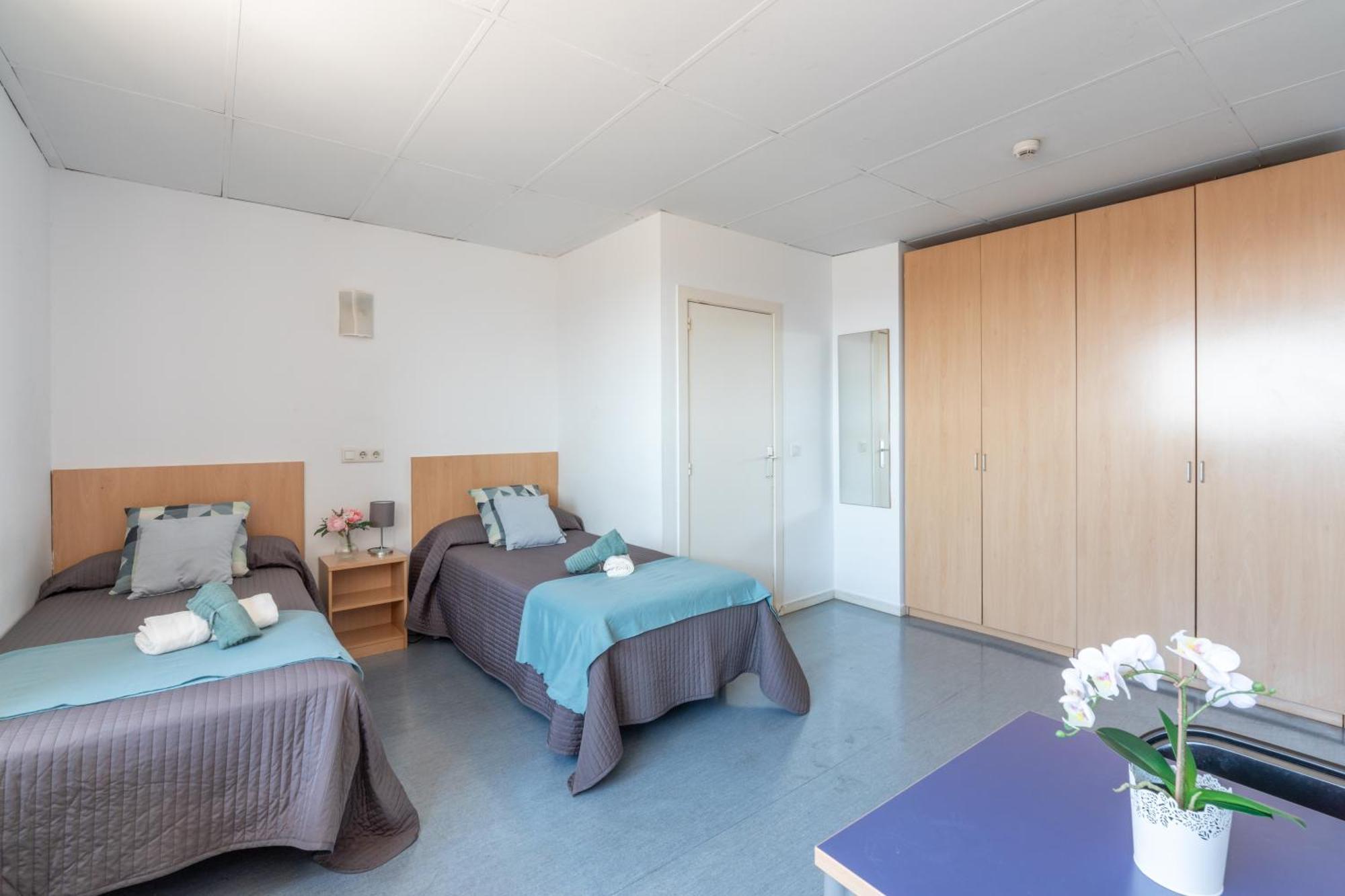 ברצלונה Residencia Universitaria Resa Lesseps מראה חיצוני תמונה